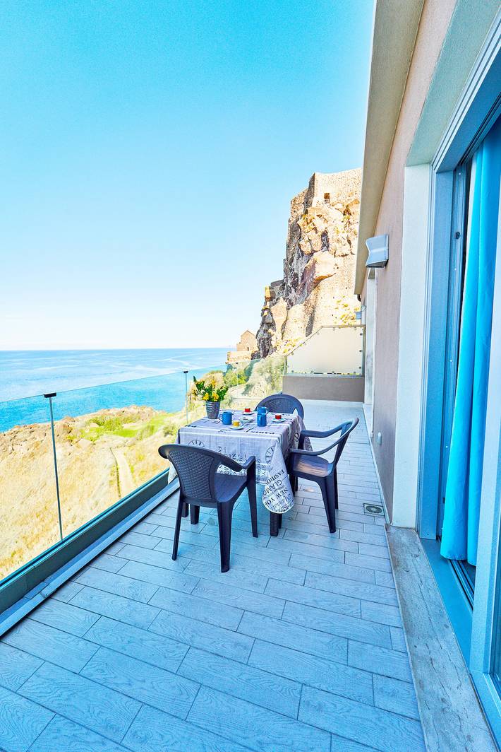 Ferienwohnung für 4 Personen, mit Pool und Balkon in Castelsardo - 2