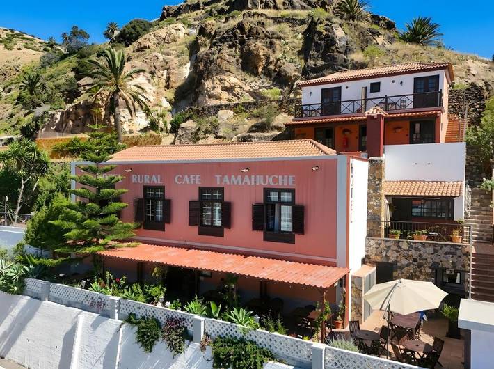 Hôtel pour 2 personnes, avec sauna et balcon ainsi que jardin et jacuzzi