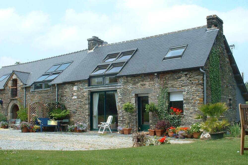 Notre belle maison de vacances dans le centre de la Bretagne, in Bon Repos sur Blavet, Région de Guingamp