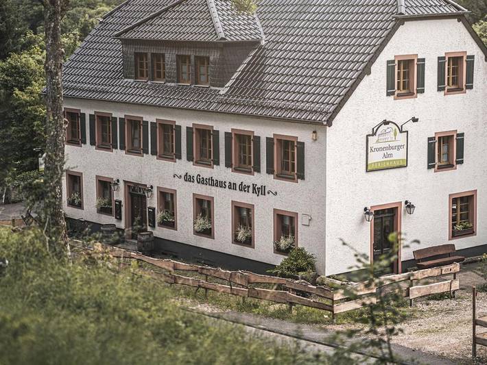 Ferienhaus für 22 Personen, mit Terrasse und Garten