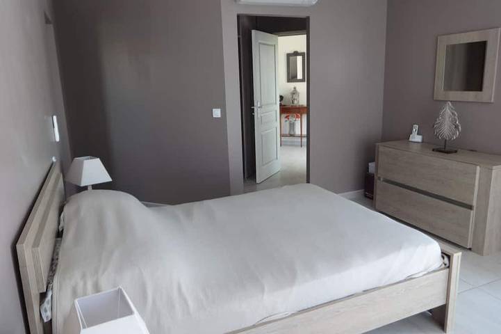 Location de vacances pour 6 personnes, avec jardin ainsi que terrasse et piscine dans Folelli - 2