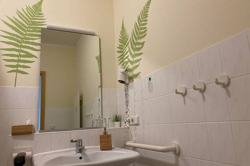 Hotel Am Heidepark - Doppelzimmer, Dusche oder Bad, Wc in Dippoldiswalde, Osterzgebirge