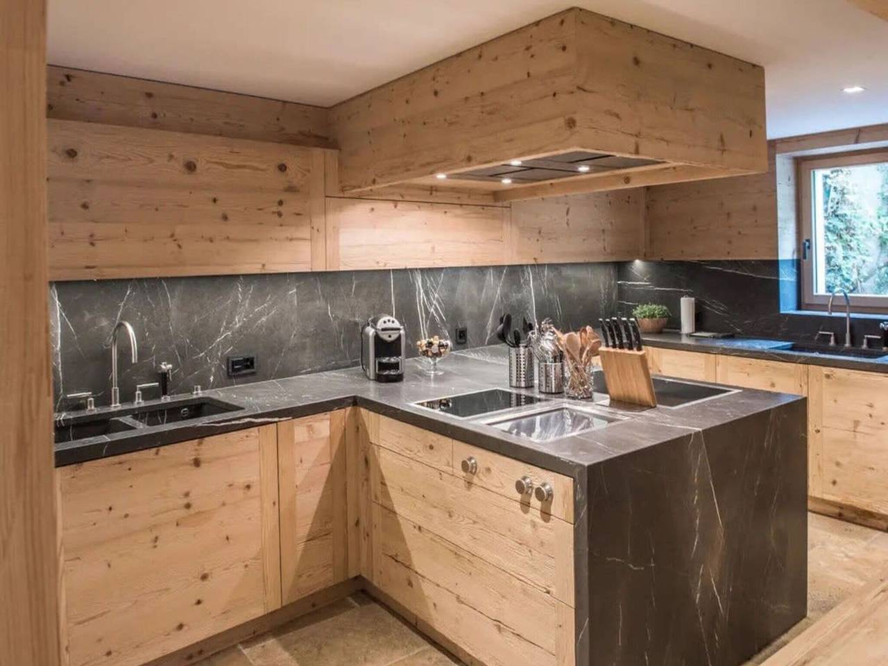 Superior-Chalet mit Aussicht in Rougemont, Pays-d'Enhaut Region
