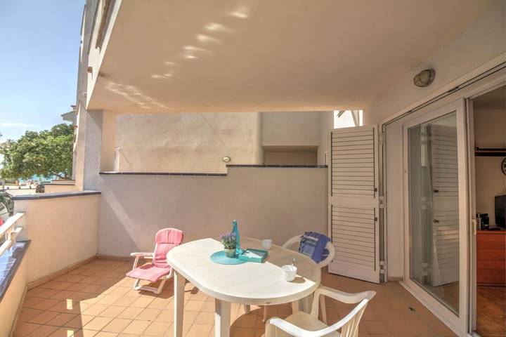 Apartamento entero, 3278 Platja 3 124, En 1ª Línea De Playa. La Verdadera Libertad Está En La Playa, Horas Felices, Buen Sol, . . . in Roses, Alt Empordà