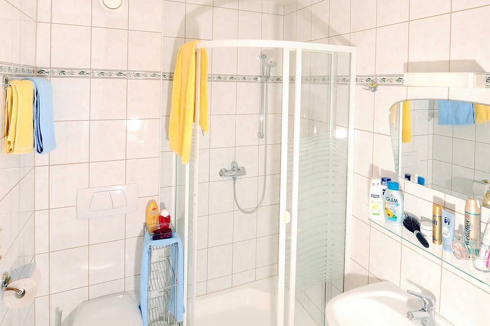 Standard Doppelzimmer - Kirchenwirt Aigen in Rottenmanner und Wölzer Tauern, Aigen im Ennstal