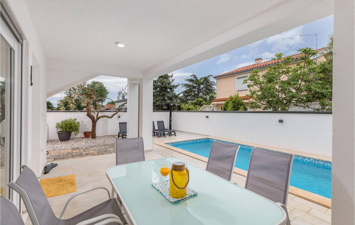 Ferienhaus für 10 Personen mit Terrasse in Barbariga, Südküste Istrien