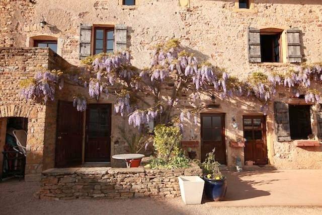 Location de vacances pour 2 personnes, avec Terrasse dans Jalogny