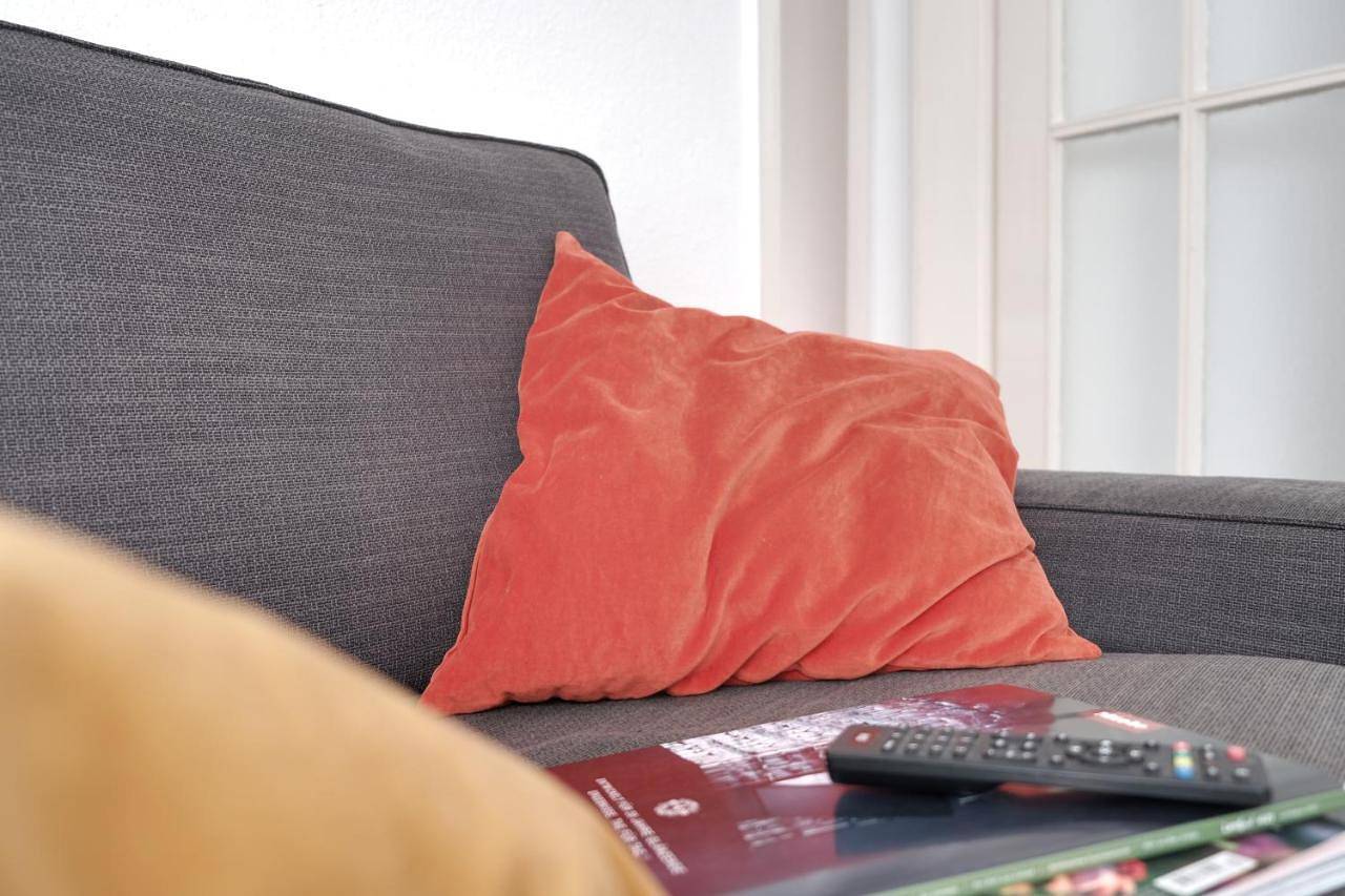 Two-Bedroom Apartment in Linksruhr, Mülheim an der Ruhr