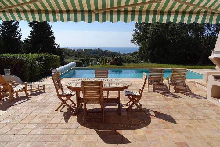 Villa pour 8 personnes, avec terrasse et jardin, animaux acceptés dans Anthéor