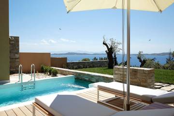 Ferienhaus für 2 Personen, mit Meerblick und Balkon sowie Pool und Garten in Chalkidiki