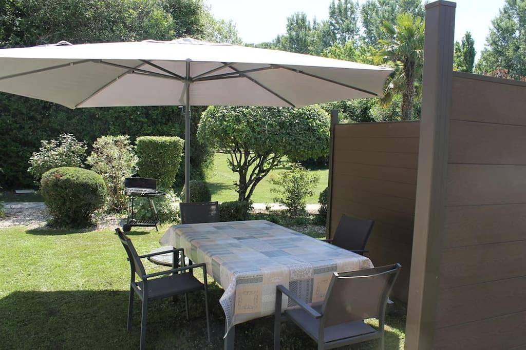 Appartement entier, Logement indépendant très calme dans propriété in Saint-Loubès, Région de Bordeaux