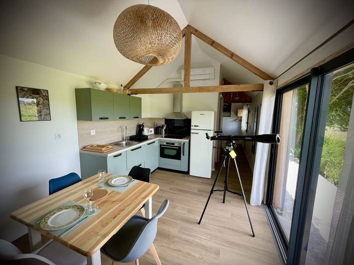 Chalet pour 2 personnes, avec terrasse ainsi que jacuzzi et sauna dans le Puy-de-Dôme - 3