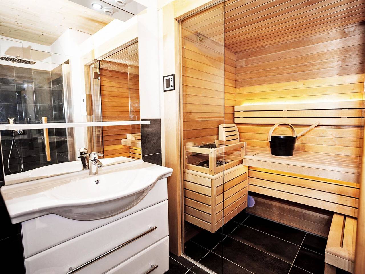 Apartamento entero, Premium mit Galerie,Sauna&Außenbadewanne in Haus, Schladming-Dachstein