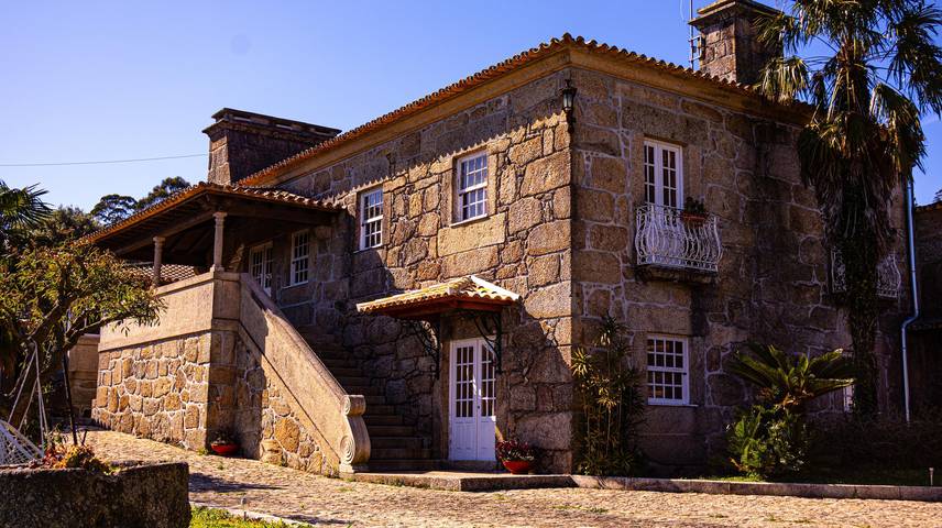 Location de vacances pour 7 personnes, avec balcon et jardin dans Barcelos