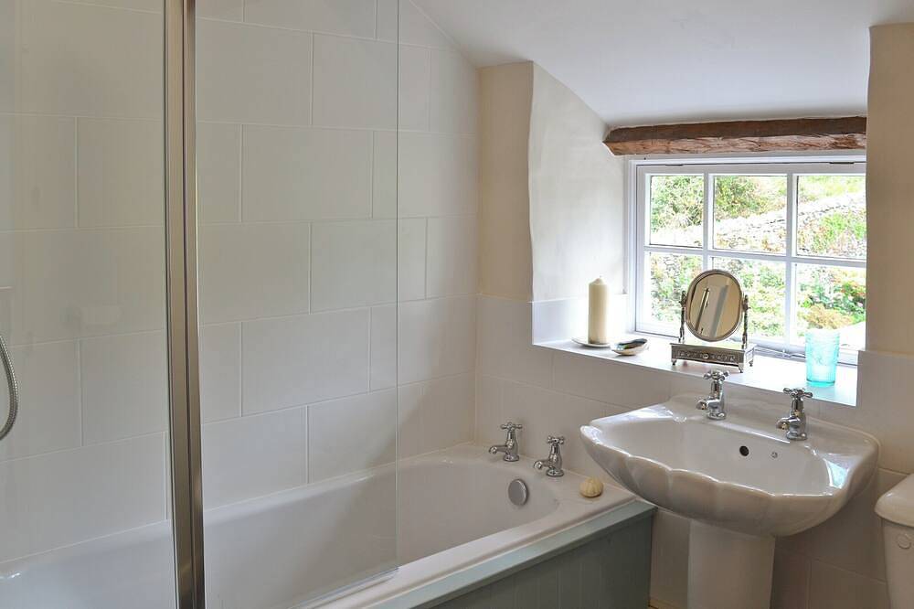 2 bedroom accommodation in Broughton-in-Furness, near Ulverston in Broughton in Furness, Lake District