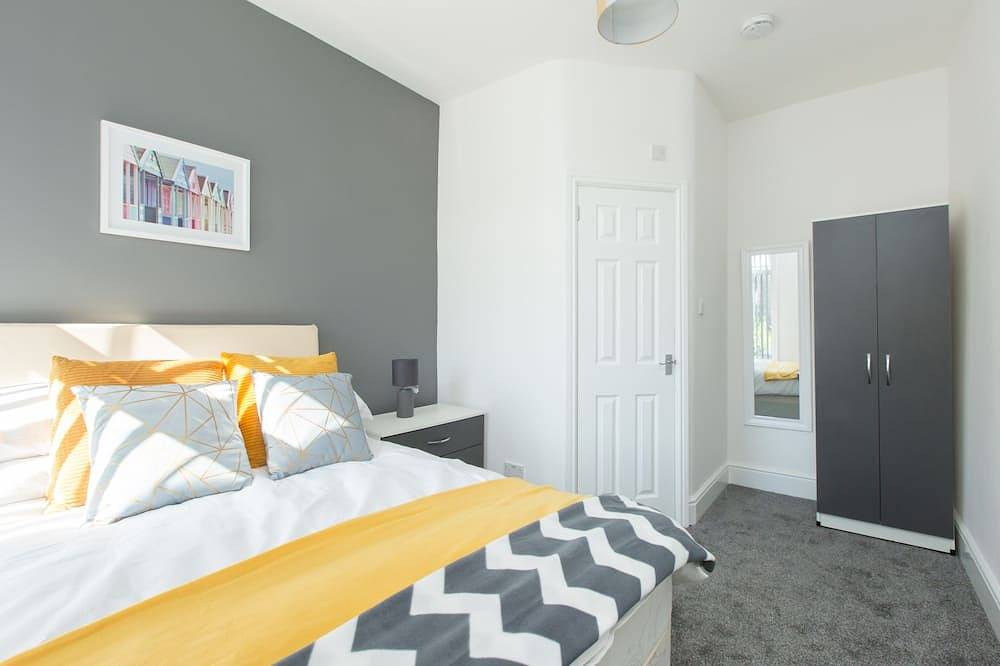 Ferienhaus-Eigenes Badezimmer-Whole in Crewe, Cheshire East