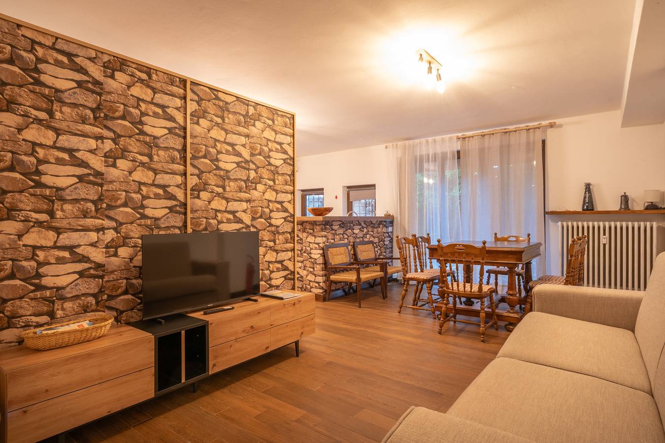 Ganze Wohnung, Ampio monolocale con bagno turco in Cremeno, Gemeinde Cremeno