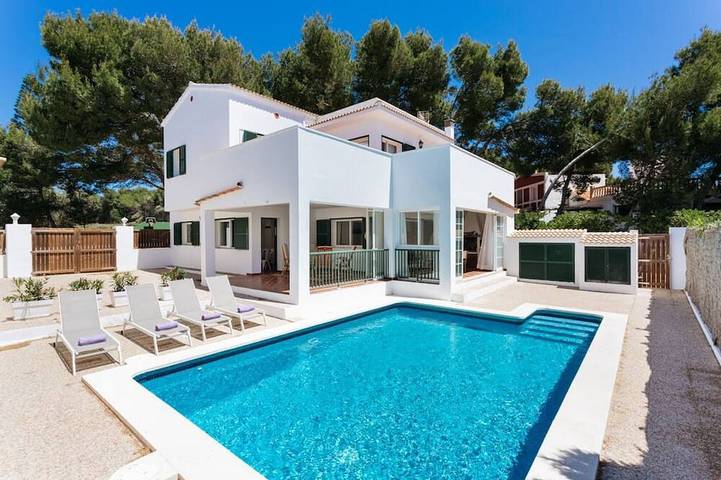 Location de vacances pour 7 personnes, avec Balcon ainsi que Terrasse et Jardin dans Na Macaret