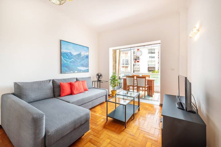 Ferienwohnung für 4 Personen, mit Garten und Balkon in Estoril