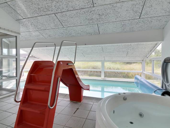 Ferienhaus für 9 Personen, mit Whirlpool und Terrasse sowie Pool und Sauna in Tversted - 2