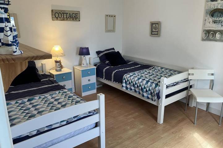 Gîte pour 6 personnes, avec terrasse et jardin à Landunvez - 3