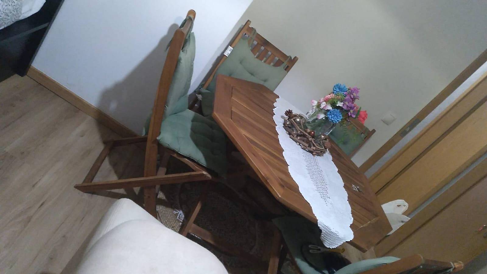 Entire apartment, Bright&Spacious Apartment in Sleeps 8 Family& in Santa Clara, Costa de Lisboa