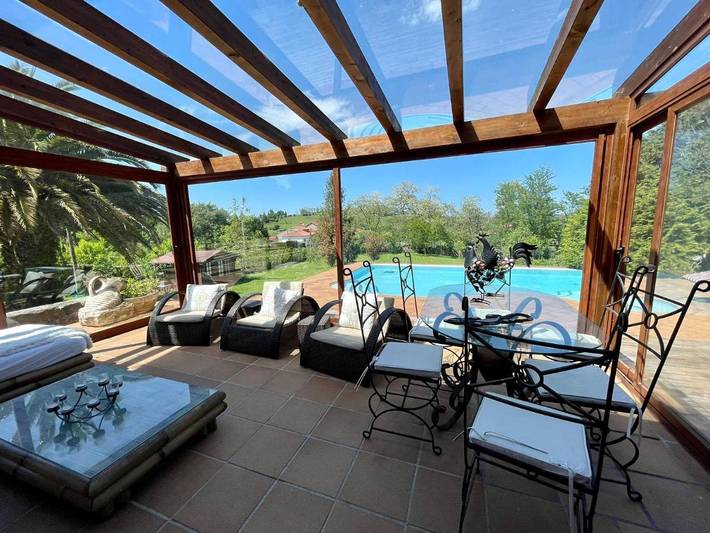 Casa rural para 14 personas, con jardín además de piscina y balcón en Comarca de Santander - 2