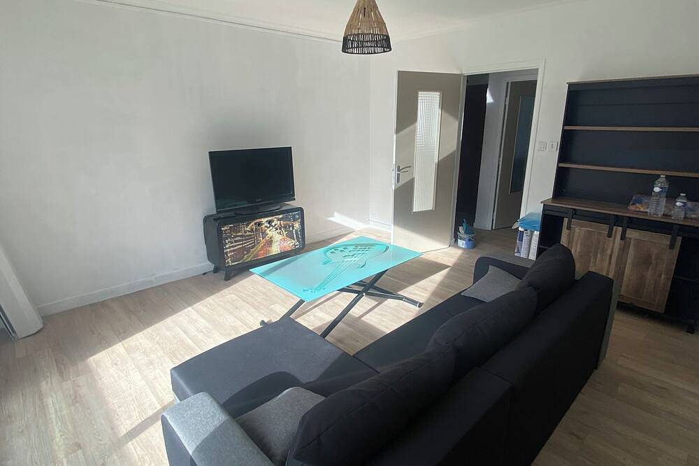 Apartamento entero, Apartment in Auch with breathtaking views of the Pyrenees in Auch, Gers