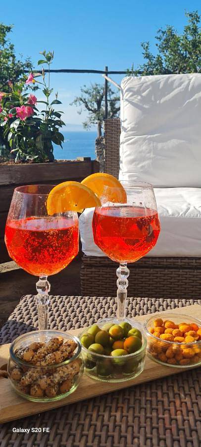 Location de vacances pour 2 personnes, avec vue et jardin à Massa Lubrense - 3