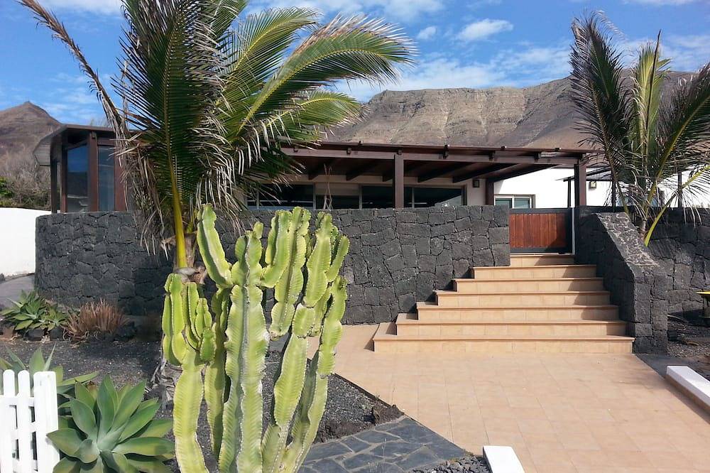 Chalet para 7 Personas en Famara, Teguise