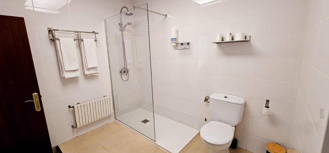 Hotel Artxanda Bilbao, Parking Gratuito en el Exterior Junto al Hotel in Bilbao, Biscaye