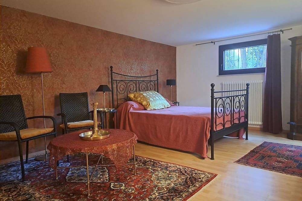 Ganze Wohnung, Einzelzimmer, Etagendusche/Etagen-Wc, gartenseitig - Paradiesgarten am Saaleufer in Bad Kissingen, Rhön-Bayern