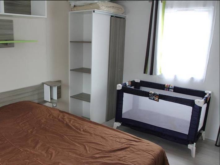 Camping Les Alouettes - Mobilheim 5 personen - Excellence Pmr in La Chaize-Giraud, Loire-Tal
