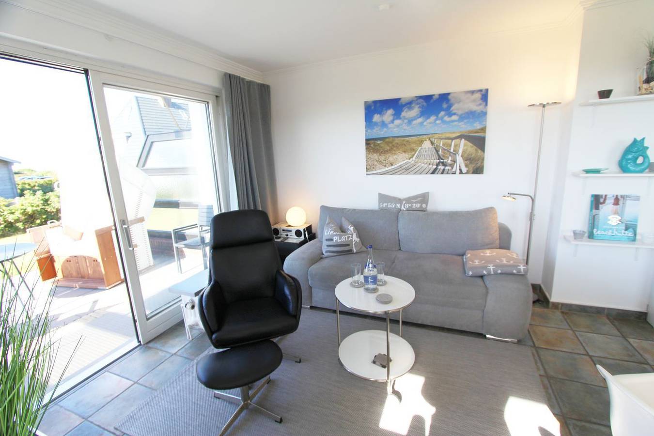 Ganze Wohnung, Wunderschönes Ferienappartement am Rande der naturgeschützten Heidefläche in Wenningstedt, Sylt