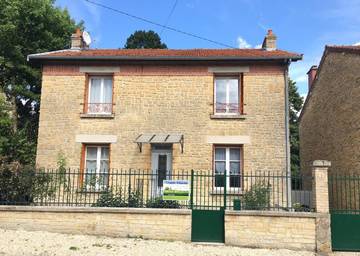Gîte pour 7 personnes, avec jardin, animaux acceptés dans Semuy