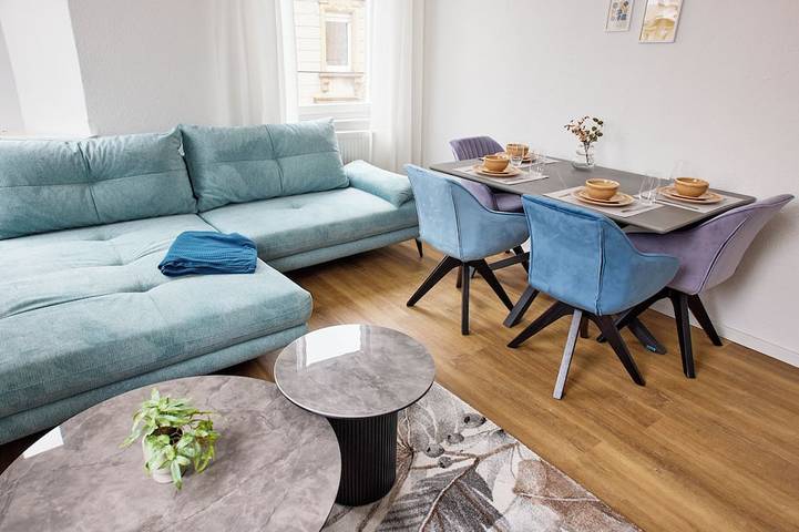 Ganze Wohnung, Design Apartment mit Kingsize-Betten & Balkon in Pforzheim, Nordschwarzwald