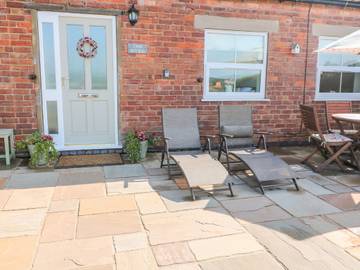 Cottage for 4 People in Hollington, Derbyshire, Photo 1