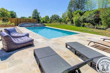 Gîte pour 4 personnes, avec terrasse et piscine à Vihiers