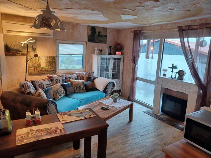 Ferienhaus für 3 Personen, mit Terrasse und Garten