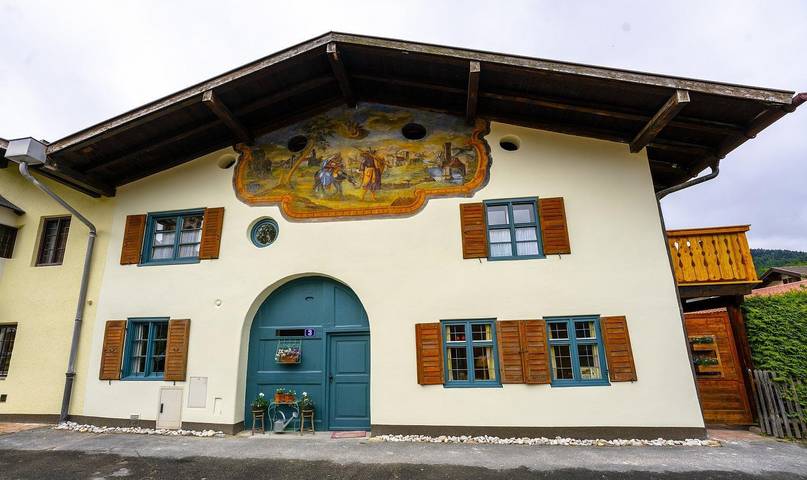 Ferienwohnung für 6 Personen, mit Terrasse und Ausblick, mit Haustier in Geigenbaumuseum Mittenwald - 2