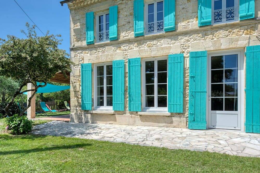 Maravillosa casa de vacaciones privada con Wifi, Tv, terraza, mascotas permitida y aparcamiento in Naujac-sur-Mer, Lesparre-Médoc region
