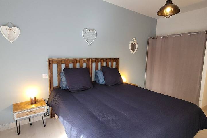 Chambre d’hôte pour 2 personnes, avec Jacuzzi et Jardin dans le Cantal - 4