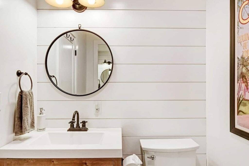 Wine Country Escape • Hot Tub, Fire Pit, Game Room in Santa Rosa, California North Coast