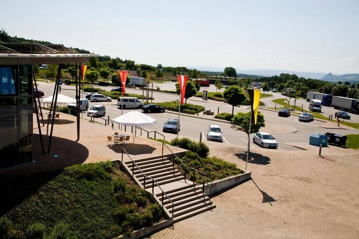 Hotel für 3 Personen, mit Terrasse und Garten sowie Ausblick in Engen - 4