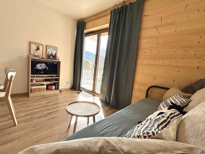 Appartement entier, Appartement chaleureux à Praz-sur-Arly avec parking et balcon, proche des pistes, pour 6 personnes in Praz-sur-Arly, Pays du Mont-Blanc