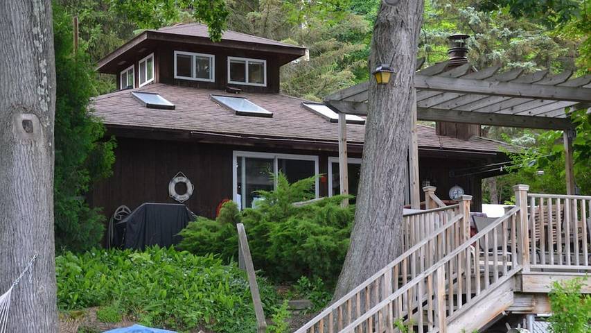 Cottage for 8 people, with yard in Finger Lakes
