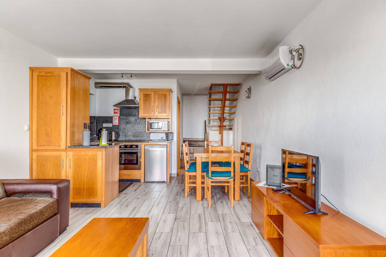 Maison de vacances "Casas Dos Vinagreiros - Pedro" avec vue sur la mer, terrasse privée et Wi-Fi in Ribeiras, Pico (Açores)
