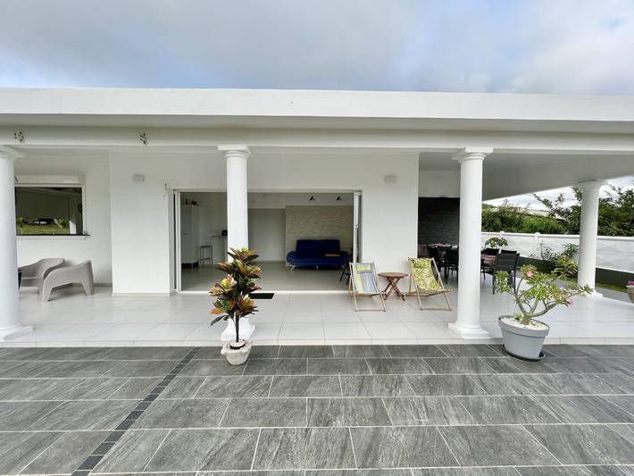 Villa elegante con vistas al mar en Le Diamant + Piscina privada in Le Diamant, Martinica