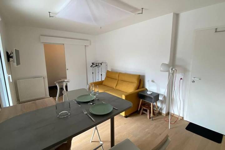 Gîte pour 2 personnes, avec terrasse à Chens-sur-Léman