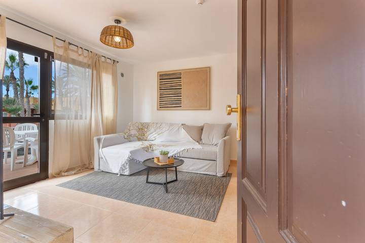 Apartamento entero, Apartamento vacacional 'Casa Piña Colada' con balcón y Wi-Fi in Oasis Tamarindo, La Oliva